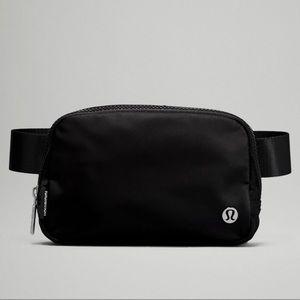 Lululemon Everywhere Belt Bag 1L